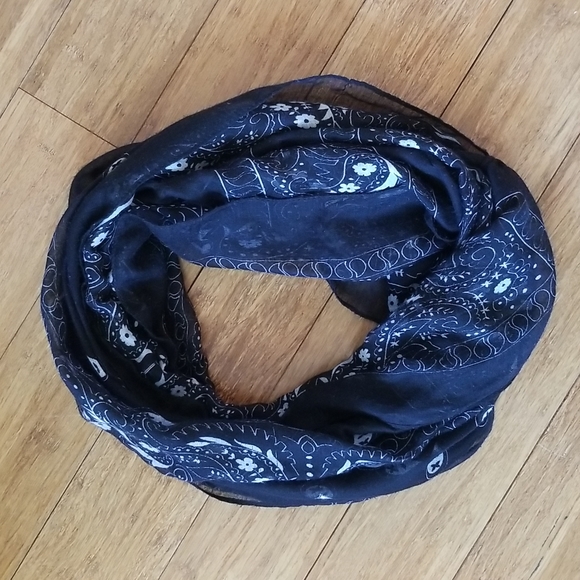 Accessories - 3 for $15 Infinity Scarf / Bandana